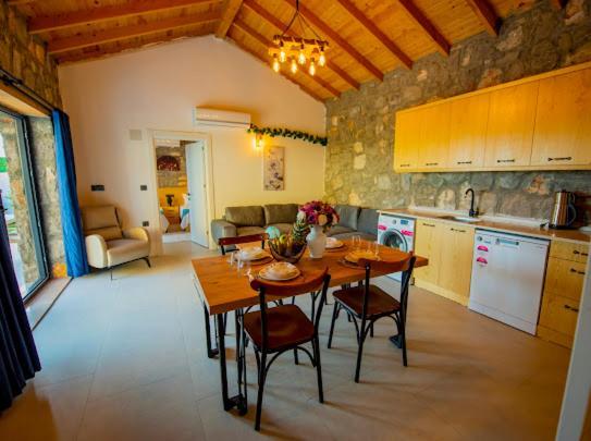Villa Ege & Villa Yigit & Villa Yagiz - Happy Villalari Фетхие Экстерьер фото